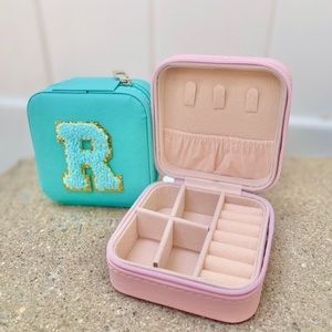 Custom jewelry box travel jewelry case for women bridesmaid gifts, stoney clover